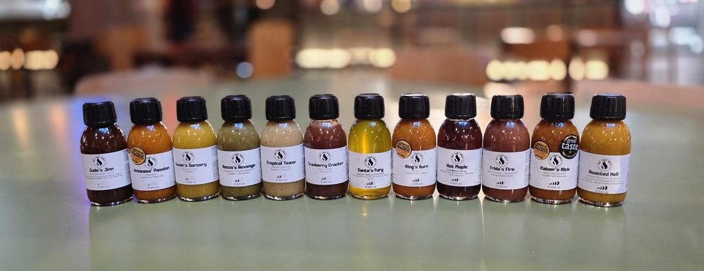 Small batch hot sauce, fermented hot honey & fermented hot maple syrup, and now chili and garlic olive oil. Hand made in Berlin, Germany.

We produce outstandingly tasty hot sauces and hot honey. We know that you love them as much as we do.