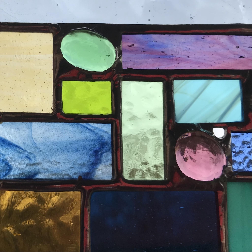 Woodpecker Glass creators of handcrafted, bespoke stained glass gifts, commissions and repairs using Tiffany’s traditional copper foil method.  Based in Rural North Hampshire on the Surrey / Berkshire boarders.