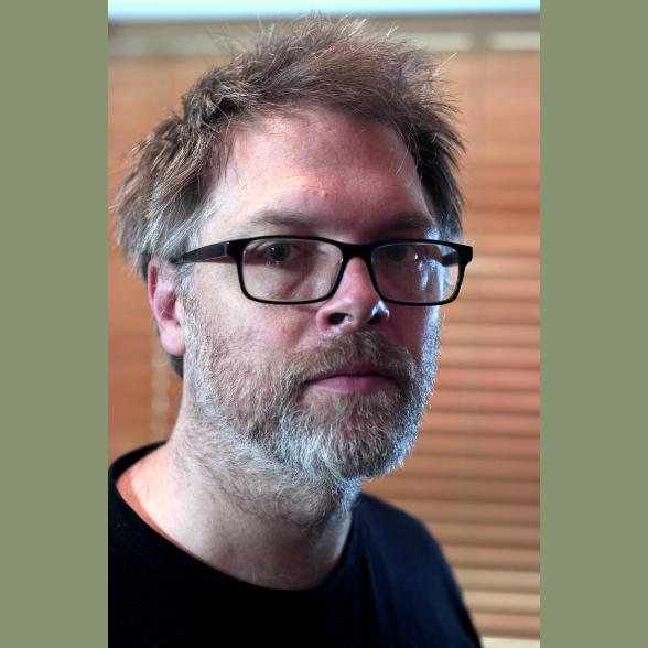 Photograph of the artist Ben Williams