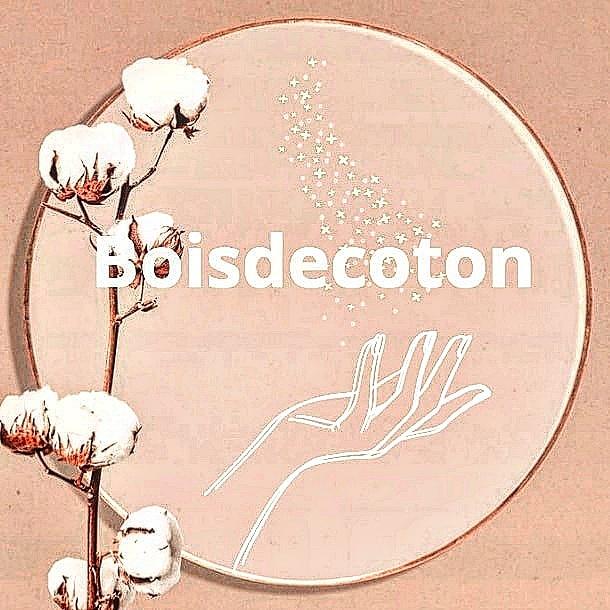 Boisdecoton est une petite entreprise artisanale made in France, basée à Listrac-Médoc  près de Bordeaux.  Comptant une seule employée( moi- même ), je propose des articles de décoration ainsi que des articles pour enfants essentiellement faits à la main. 
Je propose également du sur mesure et de la personnalisation n'hésitez pas a me contacter pour plus d'informations. 
Tous mes articles sont réalisés avec passion et amour, avec du savoir-faire et beaucoup de soin. Grossesse, naissance, baptême, cadeaux, déco, événement, éducatif, anniversaire et bien plus encore 
