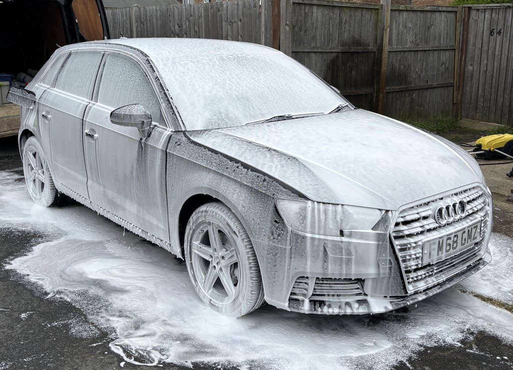 A complete inside-and-out clean
Our Full Valet is a thorough service that restores your car to a high standard, covering both the interior and exterior in detail. Ideal for vehicles that haven’t been cleaned professionally for a while.
Includes:
Pre-wash and safe contact wash,
Wheels, tyres, arches flushed

Exterior dried and finished

Interior vacuum including boot
Plastics, trims, and dashboard cleaned
Seats cleaned (fabric or leather safe products)
Windows cleaned inside and out
Ideal if you:
✔ Want a noticeable transformation
✔ Are preparing to sell your car
✔ Haven’t had a valet in some time