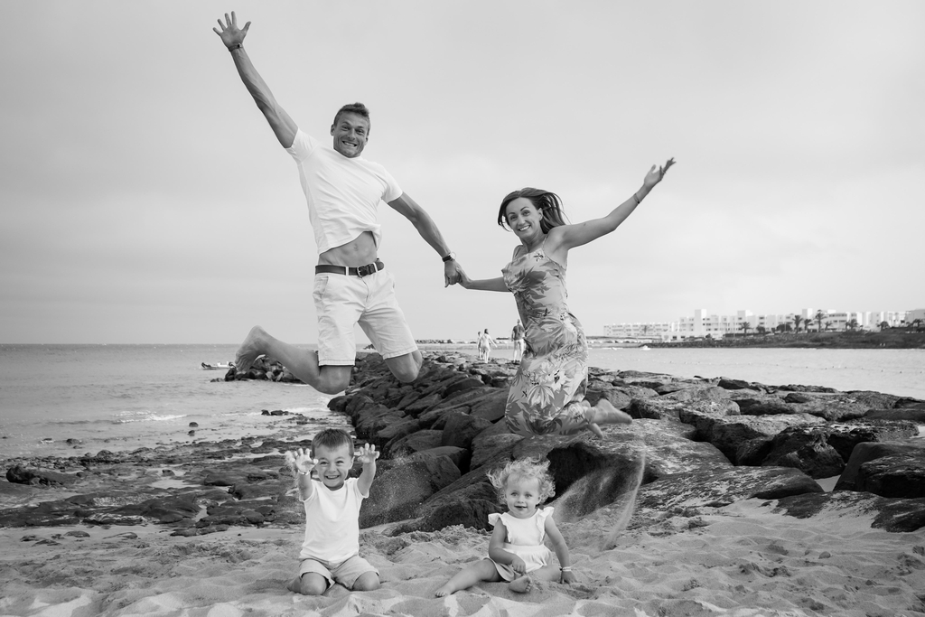Sunset photography session in Lanzarote for couples and families