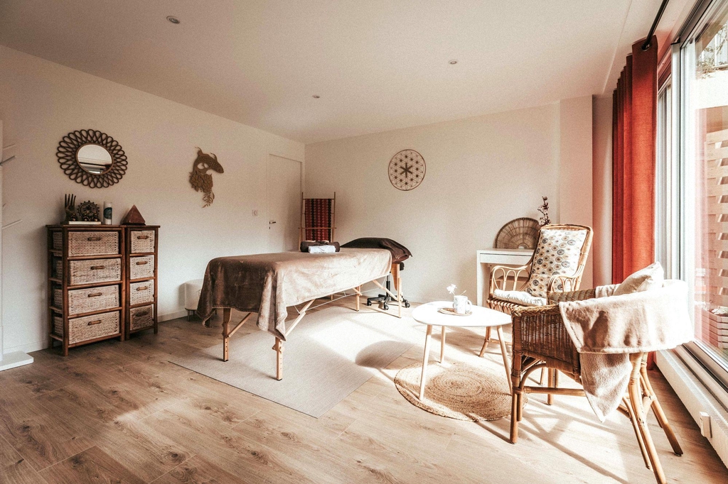 Salon de réflexologie et Massages Bien-être Magalie Fontaine - La Mémoire des Mains, à Chamalières