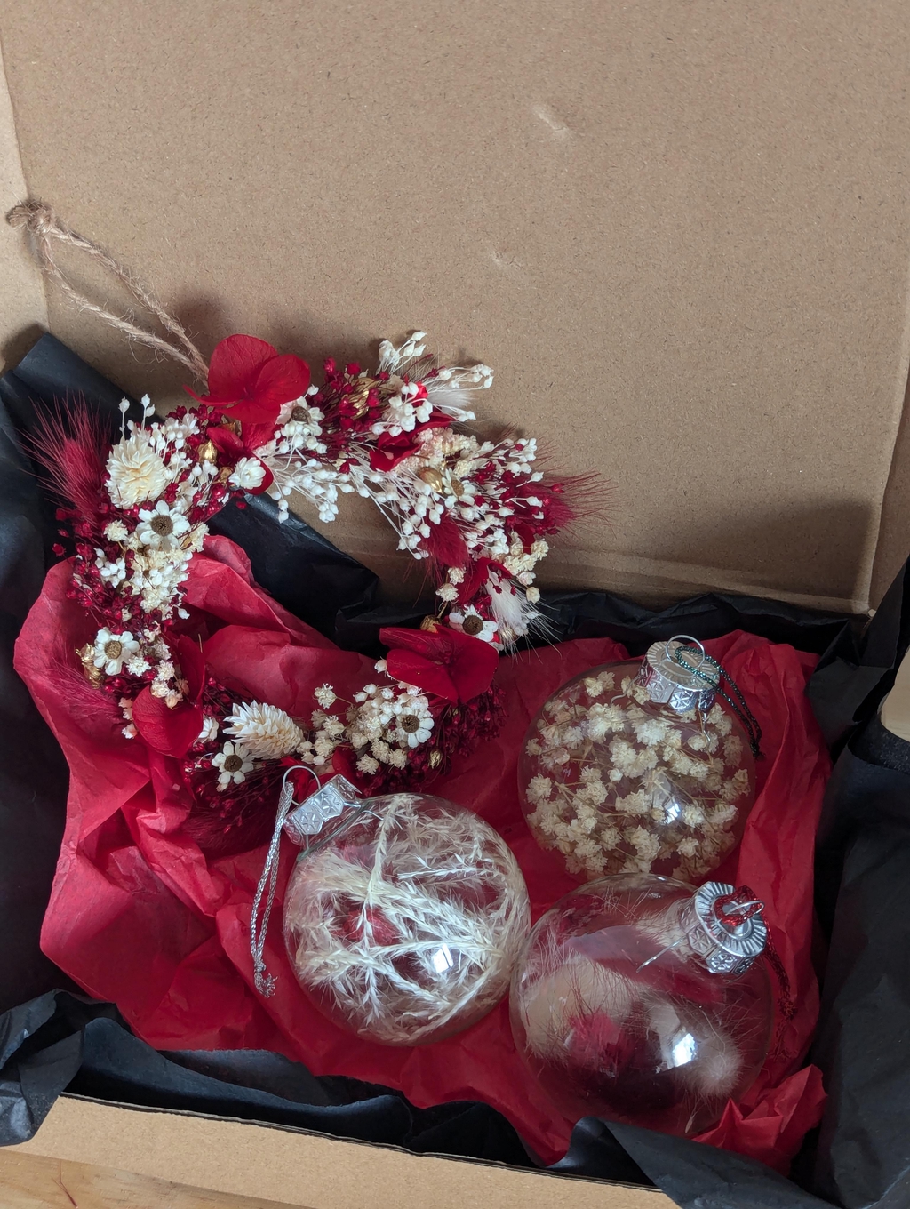 Les Yayettes - Décorations fleurs séchées, fioles fleuries mariage, décoration de noel, boules de noel