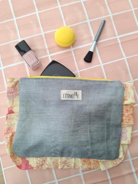 Trousses à froufrous en tissus upcyclés