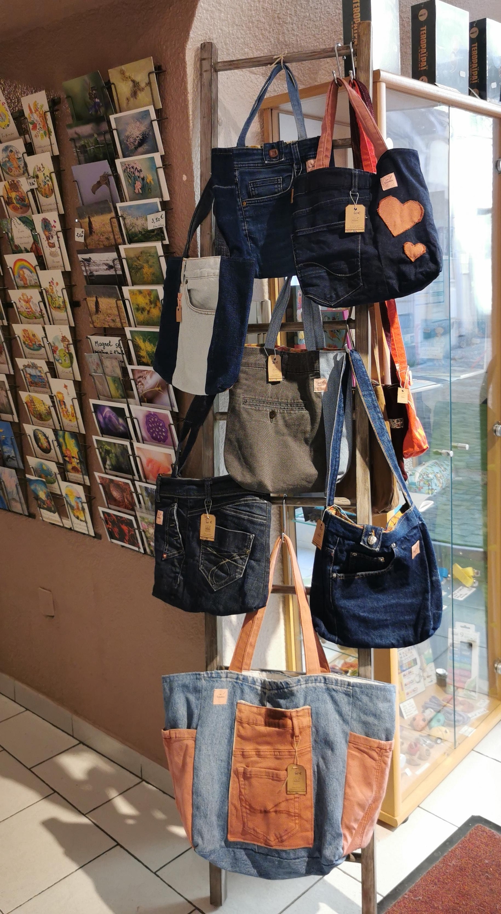 ARTI NATURE PRIVAS
Sacs uniques réversible, Sacs en jean recyclé, upcyclé sac bandoulière, sac à main, sac cabas