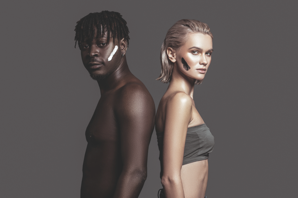 Parce que le bijou, c’est toi.

Et parce que chaque peau, chaque cheveu, chaque personne est unique.