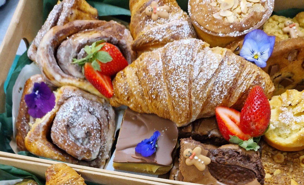 Saturday bakeshop, the fairy queen, the fairy queen shannon, shannon bakery, fairy cakes, brownies shannon