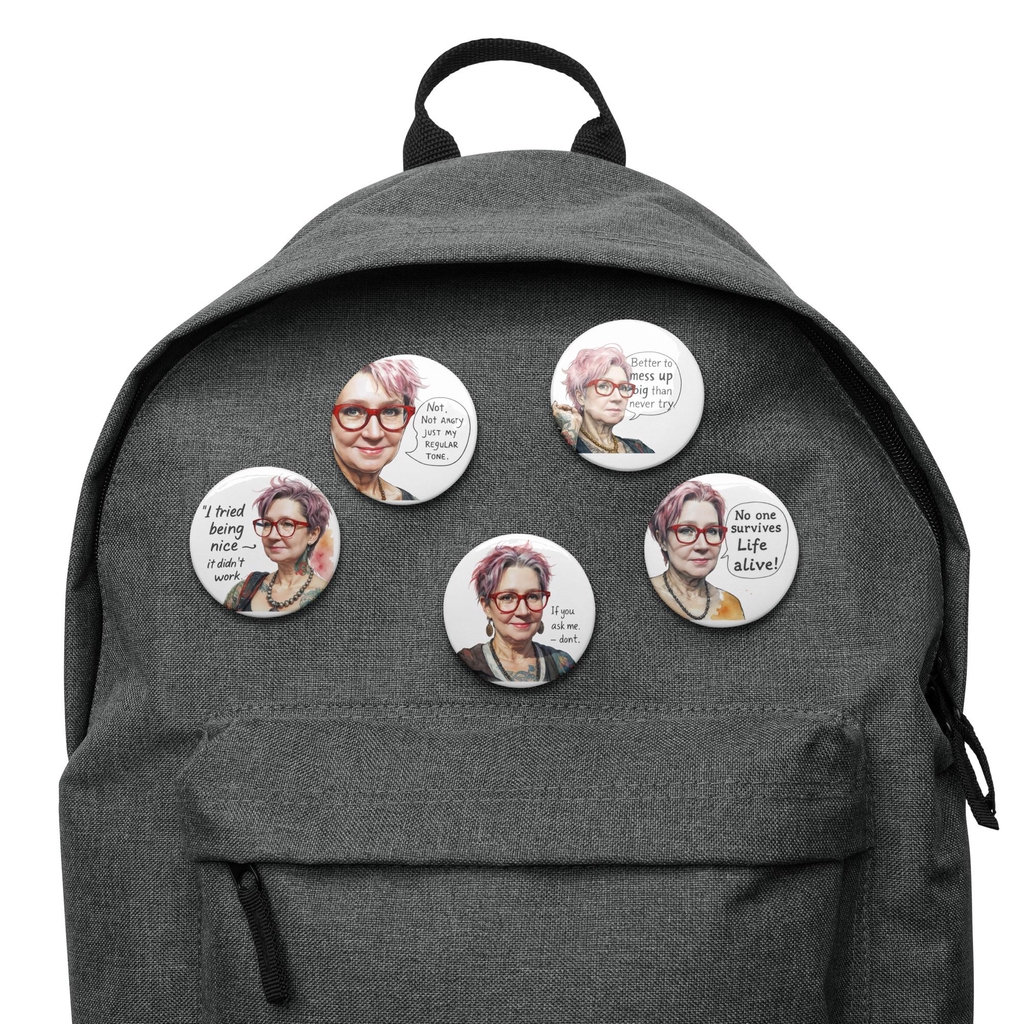 hellualndia rintamerkki omallakuvalla kolme kokoa 5 cm, neliö, 58mm ja 32 mm pyöreä 