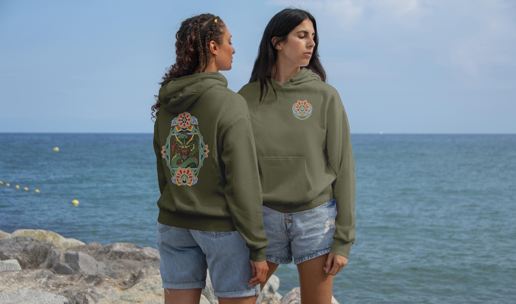 Découvrez une sélection unique de vêtements, accessoires et objets de décoration chez Red Moon Concept Store. Trouvez votre style et exprimez votre personnalité avec notre collection tendance.