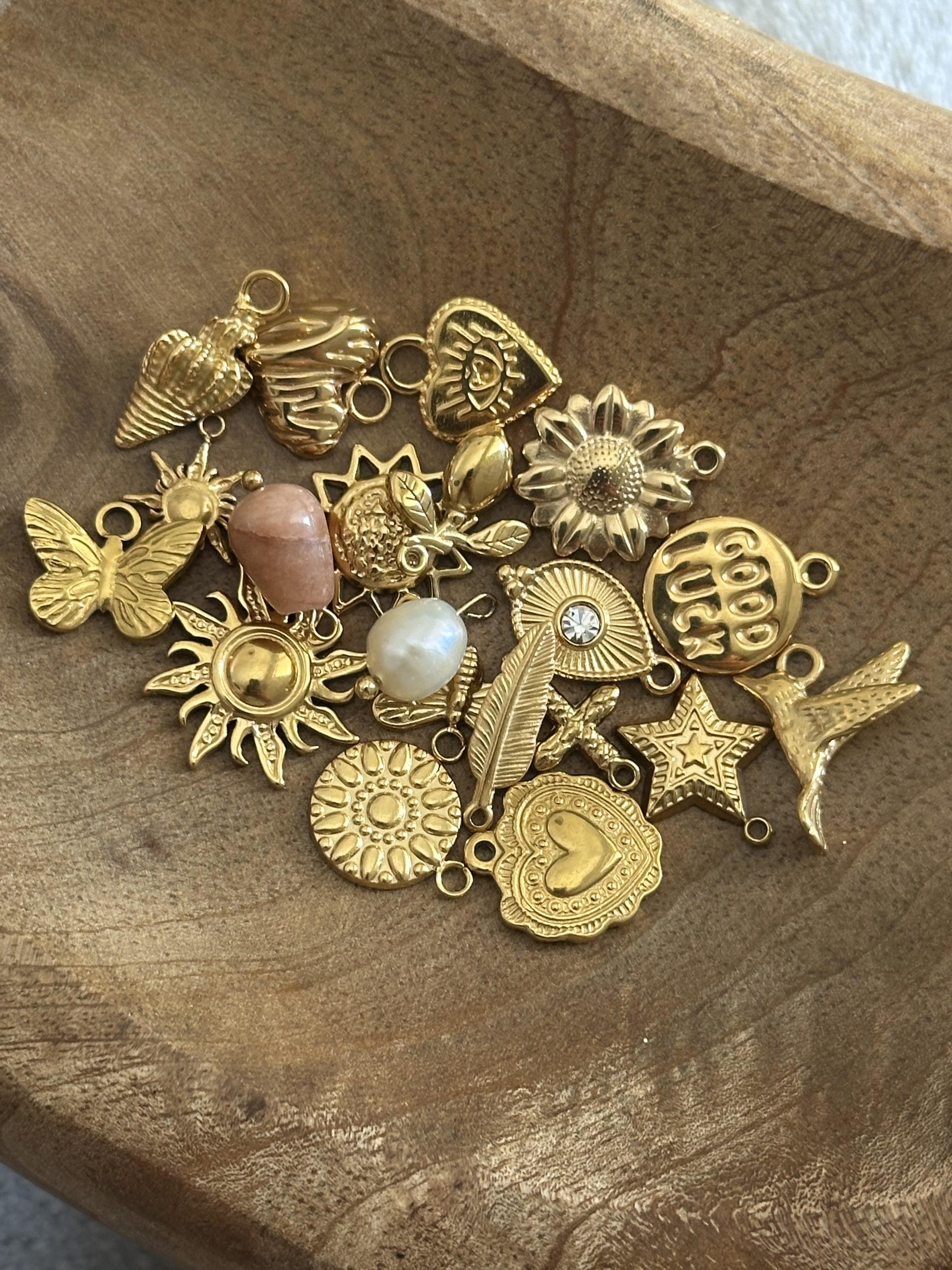 Charms dorés Bracelets