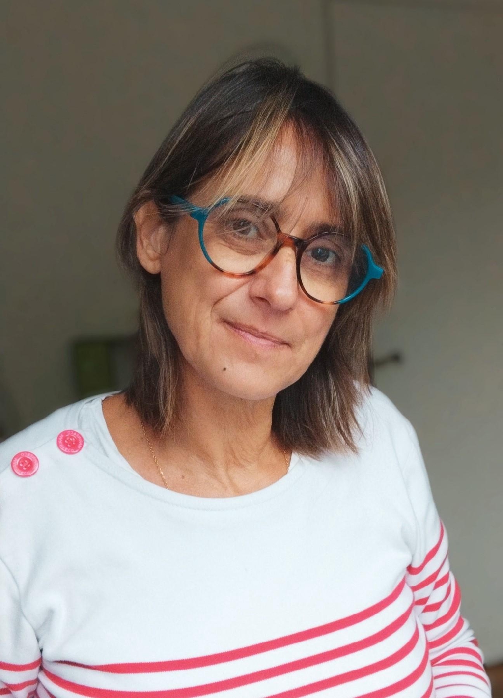 Portrait de la créatrice de L'oreille en boucle