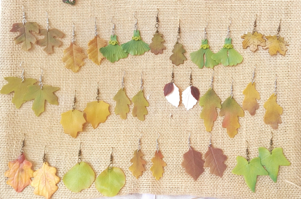 Pendientes de hojas