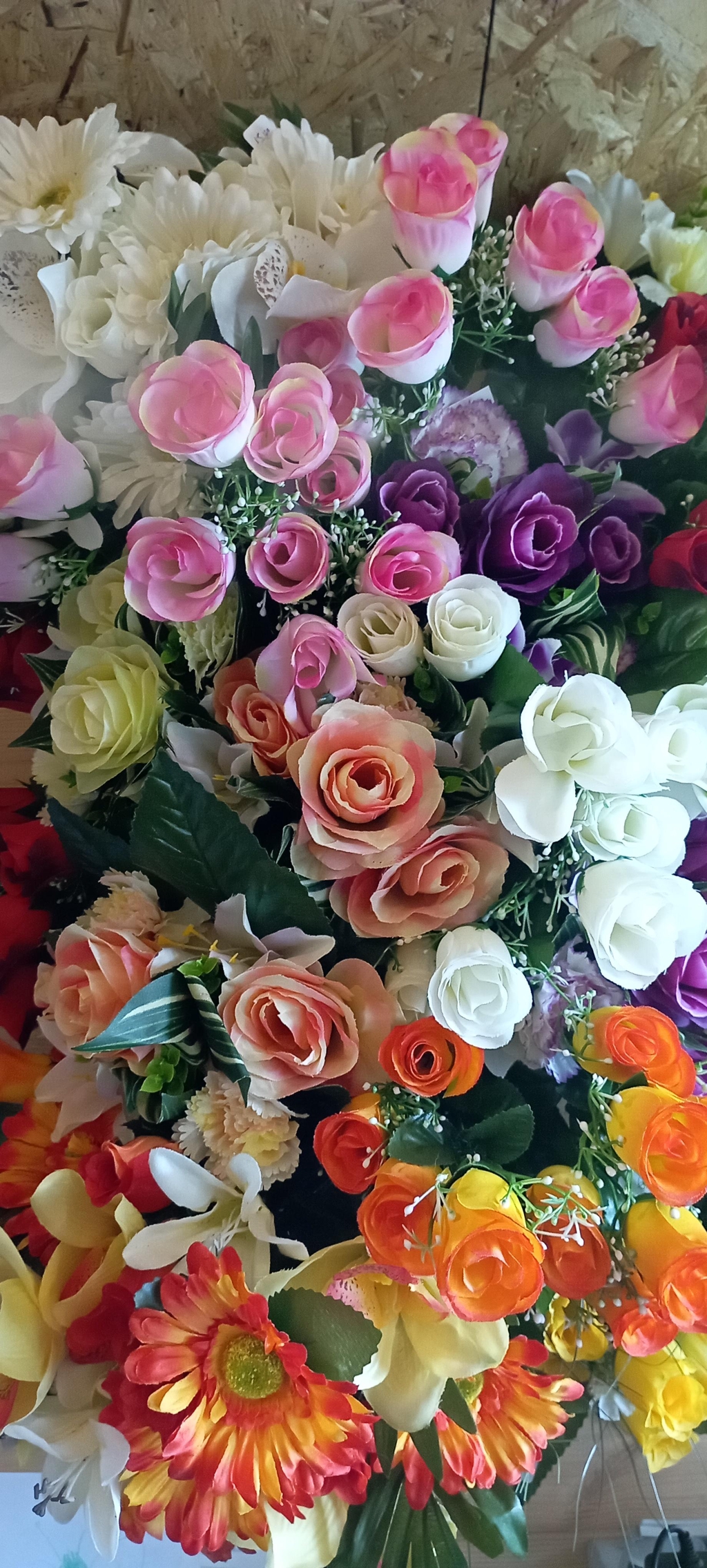 Découvrez des fleurs artificielles en tiges, bouquets, compositions...