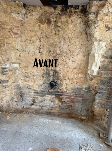 Rénovation intérieur d'une ancienne maison en pierre, ouverture mur porteur, pose IPN, agrandissement fenêtre, fenêtre panoramique, enduit intérieur pierres apparentes, création escalier sur mesure
Maçon 49 et ses alentours pour tout projet création, rénovation dans l'ancien ou le neuf. Devis gratuit. Petite entreprise : chappe, terrasse, escalier, enduis
Votre maçon à Angers et dans le Maine-et-Loire (49) 0627595877
Basée à Bellevigne-en-Layon, C&S Maçonnerie intervient à Angers et dans tout le Maine-et-Loire (49) pour vos travaux de maçonnerie générale, en rénovation comme en construction neuve.
Spécialisé dans la rénovation de maison, l’extension et l’agrandissement, je vous accompagne pour la création de chape, l’ouverture de mur porteur, la réalisation de terrasses béton, la modification de bâtiments et les travaux d’aménagement intérieur et extérieur.
Que vous recherchiez un maçon à Angers, un professionnel pour une extension de maison dans le 49, ou un artisan pour vos travaux de rénovation en Maine-et-Loire, je mets mon savoir-faire au service de votre projet avec un seul objectif : un travail soigné, conforme et durable.
✔ Garantie décennale
✔ Un seul interlocuteur
✔ Respect des délais
✔ Devis gratuit
0627595877
• Agrandissement et création d'extensions, création de garage et abris
• Création d'escalier intérieur/extérieur, création de murets, allées
• Ragréage de sol, dallage béton
• Ravalements et enduis, joints de pierre
• Parement de façace
• Modification de bâtiments : ouverture ou création de murs porteurs, création de véranda ou terrasses, béton imprimé
• Pose de poutres métalliques (IPN)
• Rénovation de façades ou de bâtiments endommagés
• Création d'ouverture (lucarne) et adaptation du revêtement
• Démolition et création de cloison (parpaings/briques)
• Ouverture de mur
• Réalisation de mûrs de clôture
• Démolition divers
• Tout autre projet pour lequel je peux apporter conseil et accompagnement
•
En tant que petite entreprise à taille humaine, je privilégie la satisfaction de chaque client et je suis votre seul interlocuteur pour suivre votre projet.
Chaque chantier est livré avec un engagement de qualité de conformité et une garantie décennale.
Le devis est toujours gratuit et personnalisé : Vous pouvez m'appelez au 0627595877 ou me décrire votre projet en quelques lignes dans le formulaire de contact, je vous recontacte rapidement pour en parler.
Rénovation, Extension, Enduits / façade, Chape béton / dalle, Escaliers béton ,Allées / terrasses, Assainissement, Pierre apparente, Construction neuve, rénovation complète, réhabilitation ancienne bâtisse, conseils techniques, exemples de chantiers, Pierre apparente / bâti ancien restauration pierre, mise en valeur ancienne bâtisse, dalle béton, terrasse, garage, escaliers sur mesure, allée béton, béton imprimé (très bon mot-clé différenciant), travaux terrassement, raccordement, maçonnerie générale
Basé dans le Maine-et-Loire, j’interviens notamment à Angers, Saumur, Cholet, Doué-en-Anjou, Beaufort-en-Anjou, Segré-en-Anjou Bleu, Baugé-en-Anjou, Chemillé-en-Anjou, Les Ponts-de-Cé, Trélazé, Avrillé et dans toutes les communes alentours du département 49 et régions voisines selon les projets.
Faire appel à mon savoir-faire, c’est choisir un artisan maçon de confiance, réactif et à l’écoute, capable de vous accompagner aussi bien sur des petits travaux que sur des projets complets de rénovation ou de construction.