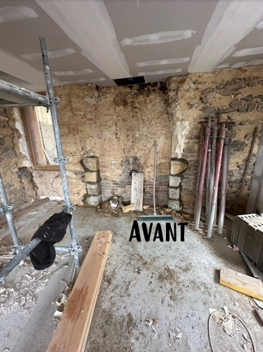 Rénovation intérieur d'une ancienne maison en pierre, ouverture mur porteur, pose IPN, agrandissement fenêtre, fenêtre panoramique, enduit intérieur pierres apparentes, création escalier sur mesure
Maçon 49 et ses alentours pour tout projet création, rénovation dans l'ancien ou le neuf. Devis gratuit. Petite entreprise : chappe, terrasse, escalier, enduis
Votre maçon à Angers et dans le Maine-et-Loire (49) 0627595877
Basée à Bellevigne-en-Layon, C&S Maçonnerie intervient à Angers et dans tout le Maine-et-Loire (49) pour vos travaux de maçonnerie générale, en rénovation comme en construction neuve.
Spécialisé dans la rénovation de maison, l’extension et l’agrandissement, je vous accompagne pour la création de chape, l’ouverture de mur porteur, la réalisation de terrasses béton, la modification de bâtiments et les travaux d’aménagement intérieur et extérieur.
Que vous recherchiez un maçon à Angers, un professionnel pour une extension de maison dans le 49, ou un artisan pour vos travaux de rénovation en Maine-et-Loire, je mets mon savoir-faire au service de votre projet avec un seul objectif : un travail soigné, conforme et durable.
✔ Garantie décennale
✔ Un seul interlocuteur
✔ Respect des délais
✔ Devis gratuit
0627595877
• Agrandissement et création d'extensions, création de garage et abris
• Création d'escalier intérieur/extérieur, création de murets, allées
• Ragréage de sol, dallage béton
• Ravalements et enduis, joints de pierre
• Parement de façace
• Modification de bâtiments : ouverture ou création de murs porteurs, création de véranda ou terrasses, béton imprimé
• Pose de poutres métalliques (IPN)
• Rénovation de façades ou de bâtiments endommagés
• Création d'ouverture (lucarne) et adaptation du revêtement
• Démolition et création de cloison (parpaings/briques)
• Ouverture de mur
• Réalisation de mûrs de clôture
• Démolition divers
• Tout autre projet pour lequel je peux apporter conseil et accompagnement
•
En tant que petite entreprise à taille humaine, je privilégie la satisfaction de chaque client et je suis votre seul interlocuteur pour suivre votre projet.
Chaque chantier est livré avec un engagement de qualité de conformité et une garantie décennale.
Le devis est toujours gratuit et personnalisé : Vous pouvez m'appelez au 0627595877 ou me décrire votre projet en quelques lignes dans le formulaire de contact, je vous recontacte rapidement pour en parler.
Rénovation, Extension, Enduits / façade, Chape béton / dalle, Escaliers béton ,Allées / terrasses, Assainissement, Pierre apparente, Construction neuve, rénovation complète, réhabilitation ancienne bâtisse, conseils techniques, exemples de chantiers, Pierre apparente / bâti ancien restauration pierre, mise en valeur ancienne bâtisse, dalle béton, terrasse, garage, escaliers sur mesure, allée béton, béton imprimé (très bon mot-clé différenciant), travaux terrassement, raccordement, maçonnerie générale
Basé dans le Maine-et-Loire, j’interviens notamment à Angers, Saumur, Cholet, Doué-en-Anjou, Beaufort-en-Anjou, Segré-en-Anjou Bleu, Baugé-en-Anjou, Chemillé-en-Anjou, Les Ponts-de-Cé, Trélazé, Avrillé et dans toutes les communes alentours du département 49 et régions voisines selon les projets.
Faire appel à mon savoir-faire, c’est choisir un artisan maçon de confiance, réactif et à l’écoute, capable de vous accompagner aussi bien sur des petits travaux que sur des projets complets de rénovation ou de construction.