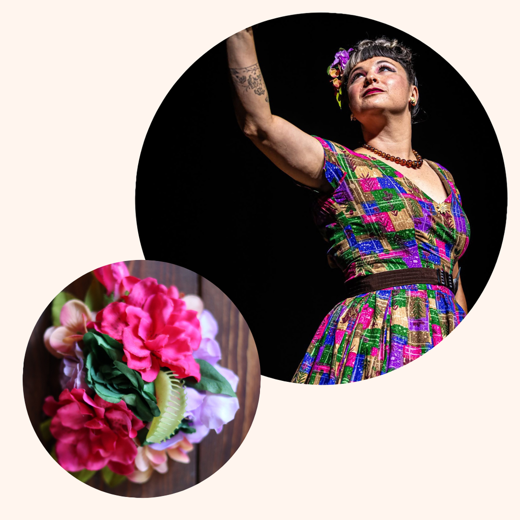 Créatrice spécialisée dans l’univers rétro, je propose des fleurs pour cheveux pin-up, des illustrations, de la peinture et de la décoration, faites mains en Auvergne. Je propose aussi des accessoires vintage et des relooking inspirées des années 40-50. Retrouvez des bibis, hairflowers, créations personnalisées, accessoires et autres pour vos événements, mariage, show burlesques, pour les fêtes et diverses soirées ou spectacles.