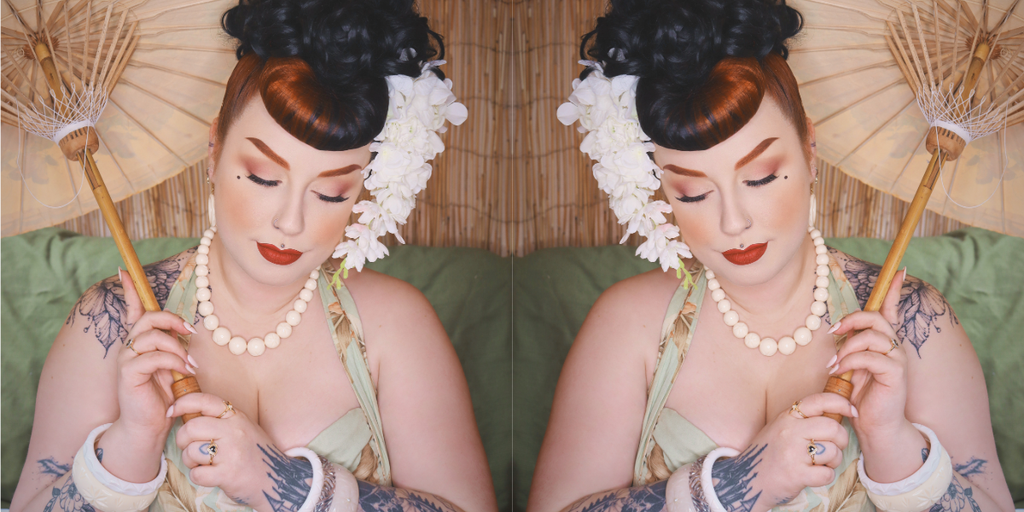 Prenez un cocktail et détendez-vous devant notre collection tiki et estival. Fleurs artificielles aux couleurs de l'été, dans l'ambiance hawaienne et tiki, hairflowers, de 10 à 30e, fait main en auvergne.