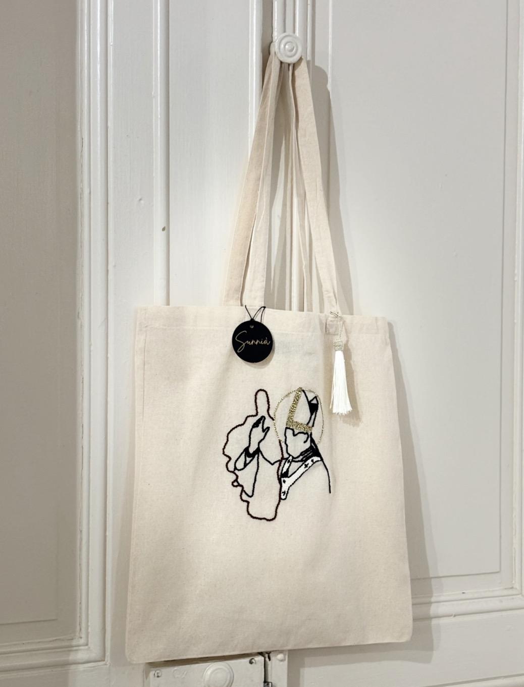 Tote bag Sunnià créé à l’occasion de la venue du pape François en Corse