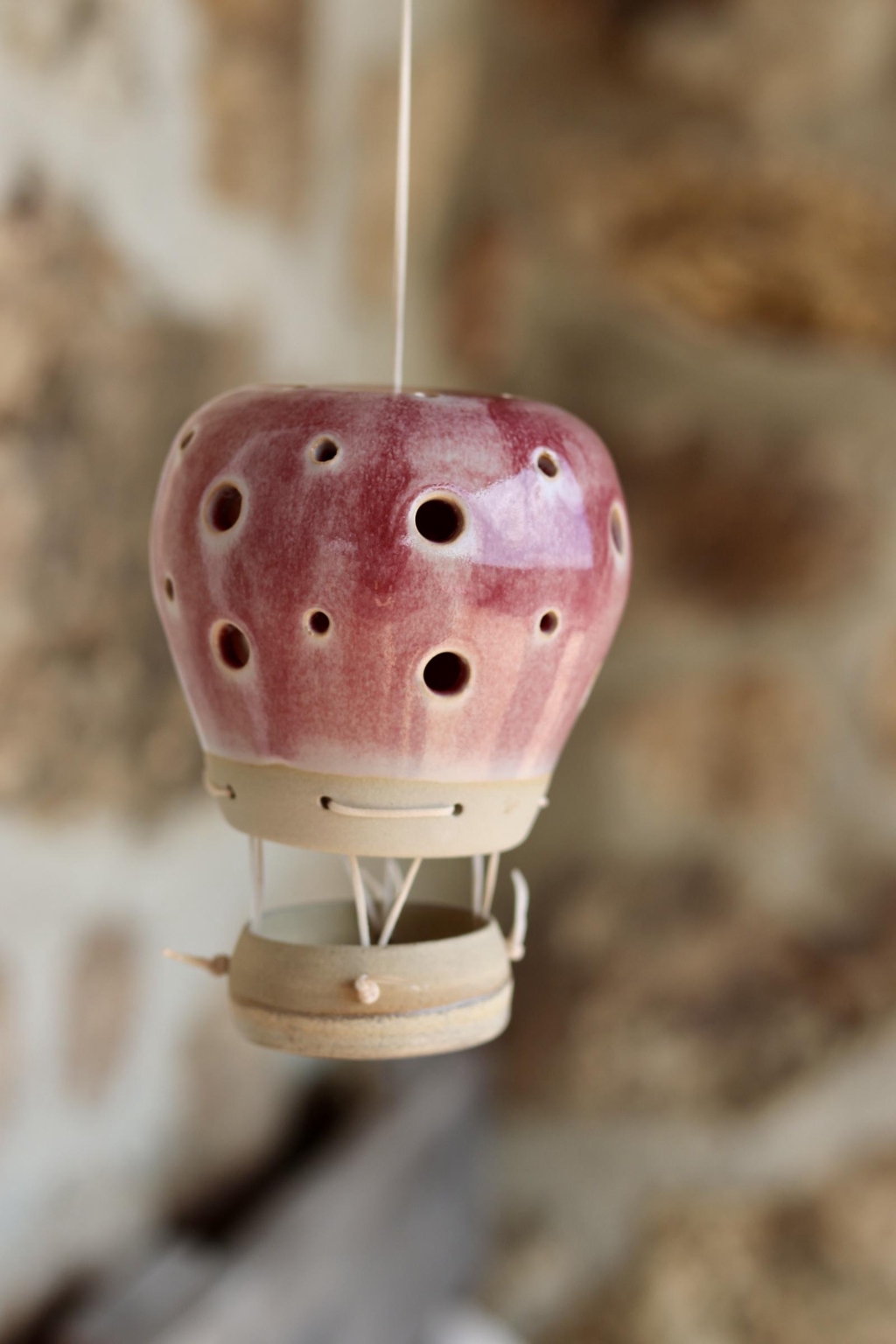 Ballon, montgolfière, Ardèche, Aubenas, annonay, rêver, artisanat, pièce unique, céramique Ardèche, souvenir Ardèche, cadeau enfant