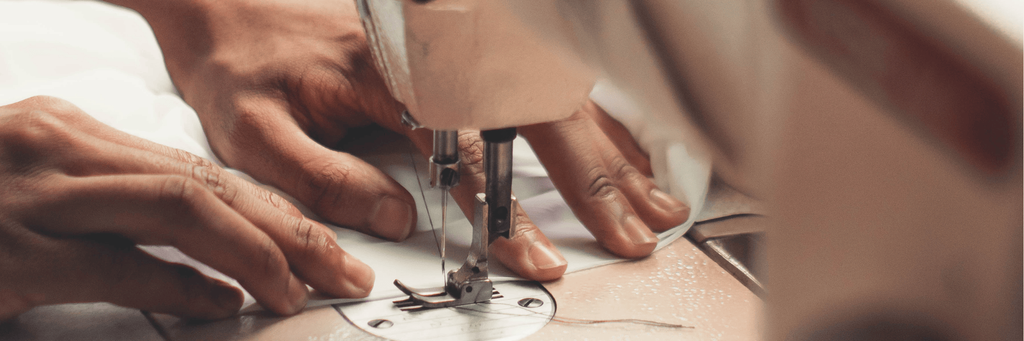 Handmade Necessaires und Taschen Organizer von MyNeedilicious für Damen – praktische Begleiter für den strukturierten Alltag, gefertigt in der Schweiz.