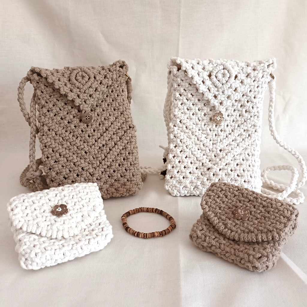 collection coco, porte-monnaie et pochette bandoulière en macramé coton faits main