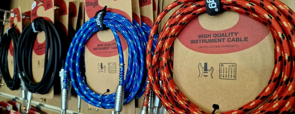 Leads & Audio Cables