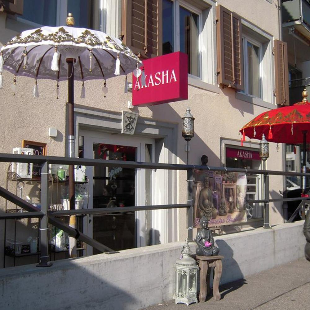 Showroom in Stäfa von Akasha Verlag und Shop