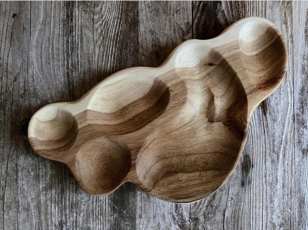 Teoksia puusta ja maasta