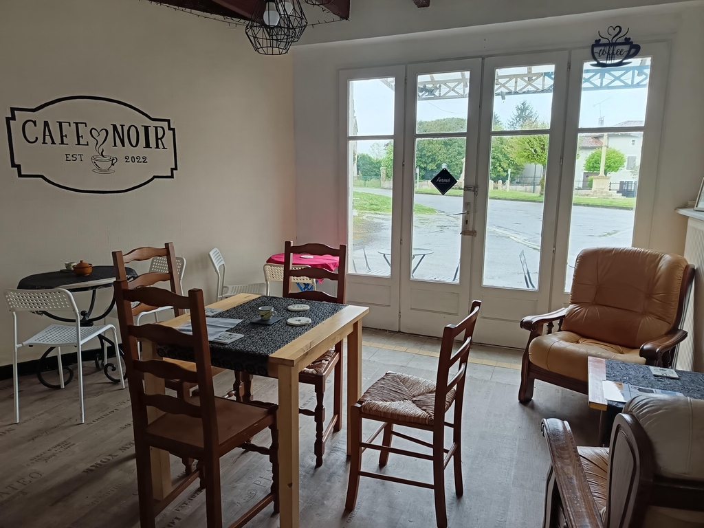 Bienvenue à Le Café Noir Savigné 