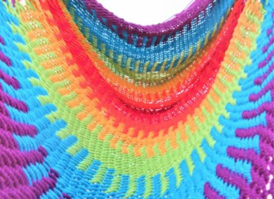 Vous découvrirez ici des hamacs traditionnels authentiques provenant de Colombie, du Brésil, du Mexique et d'Inde également.