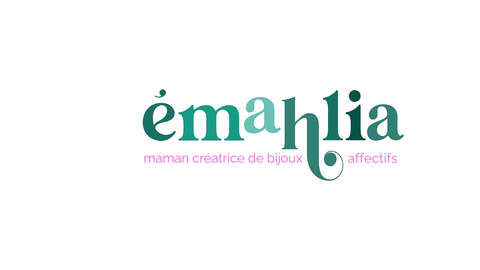 Création de bijoux symbolique faits à la main dans mon atelier, prêt de Bayonne en pierres semi précieuses pour toute la famille. Utilisation d'acier inoxydable pour éviter les allergies, argile polymère et résine époxy. Pour sublimer les instants marquants de la vie de famille. Personnalisation possible, et petite quantités de bijoux déjà crées.
