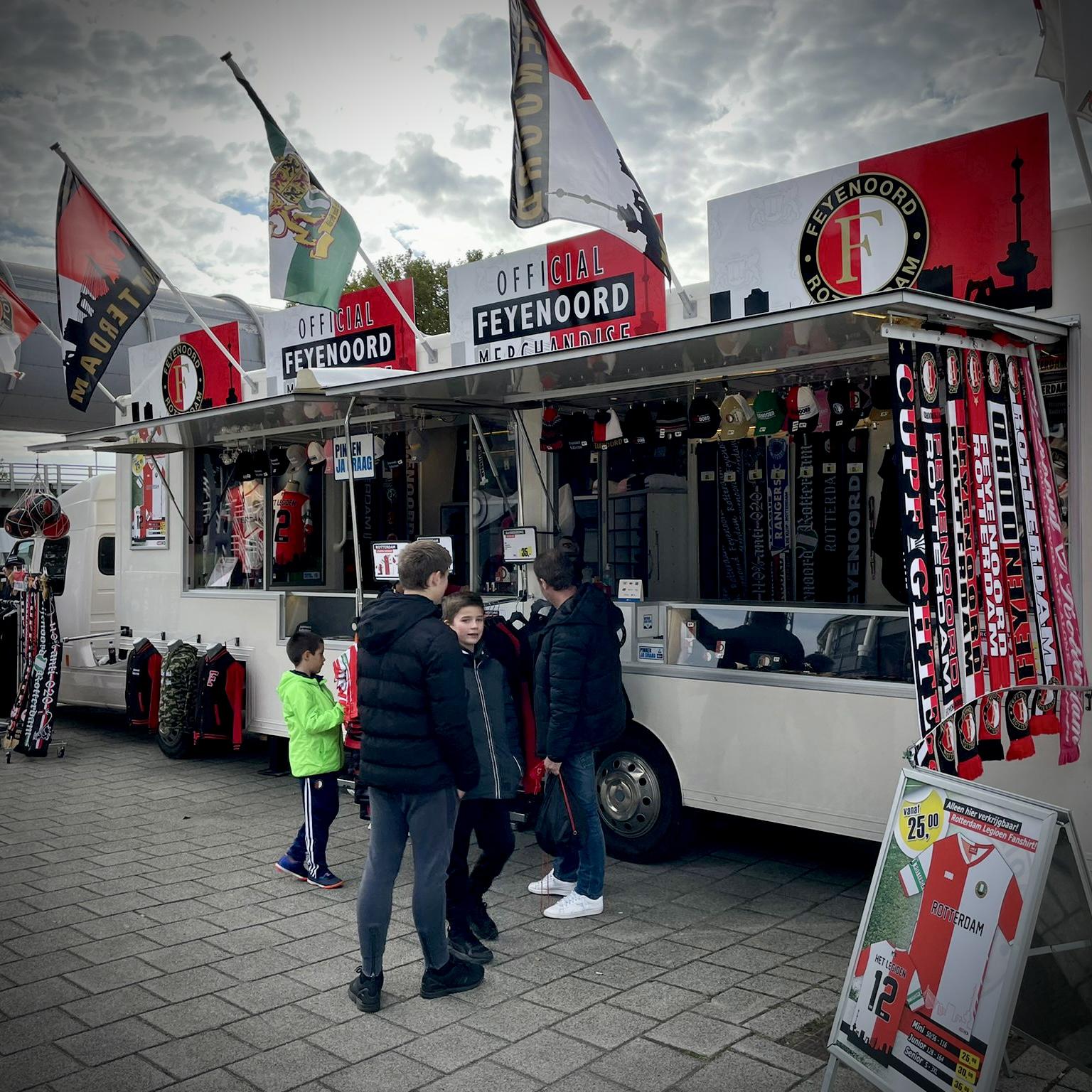 Verkooppunt voorplein Stadion Feyenoord