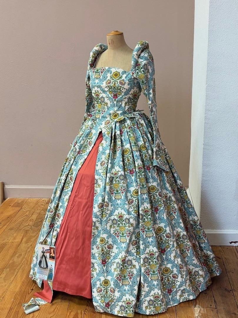 Ma version d'une robe Elisabéthaine