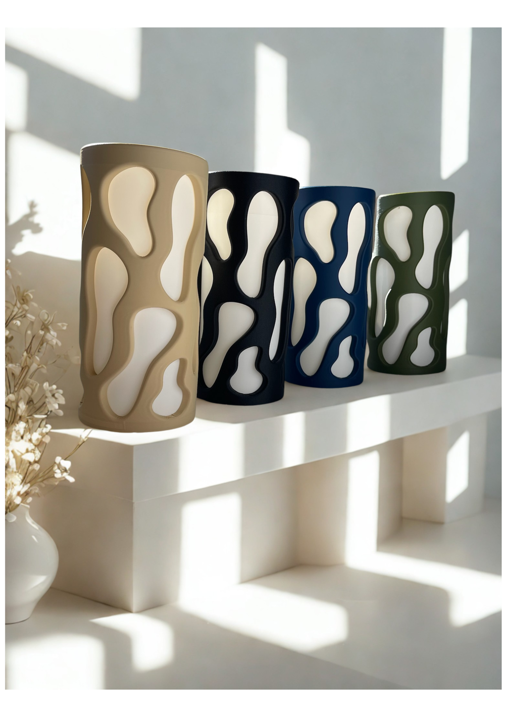 Shape Light est spécialisé dans la vente de lampes d'intérieur uniques et originales, fabriquées avec la technologie de l'impression 3D. Chaque luminaire de décoration d'intérieur combine à la perfection esthétique et fonctionnalité, offrant un éclairage ajustable pour s'adapter à toutes les occasions de la vie quotidienne.  Basée en Charente, Shape Light se distingue par des designs originaux et un savoir-faire artisanal dans la décoration intérieure. Notre mission est de rendre nos créations accessibles à un large public en apportant une touche de créativité à chaque foyer.