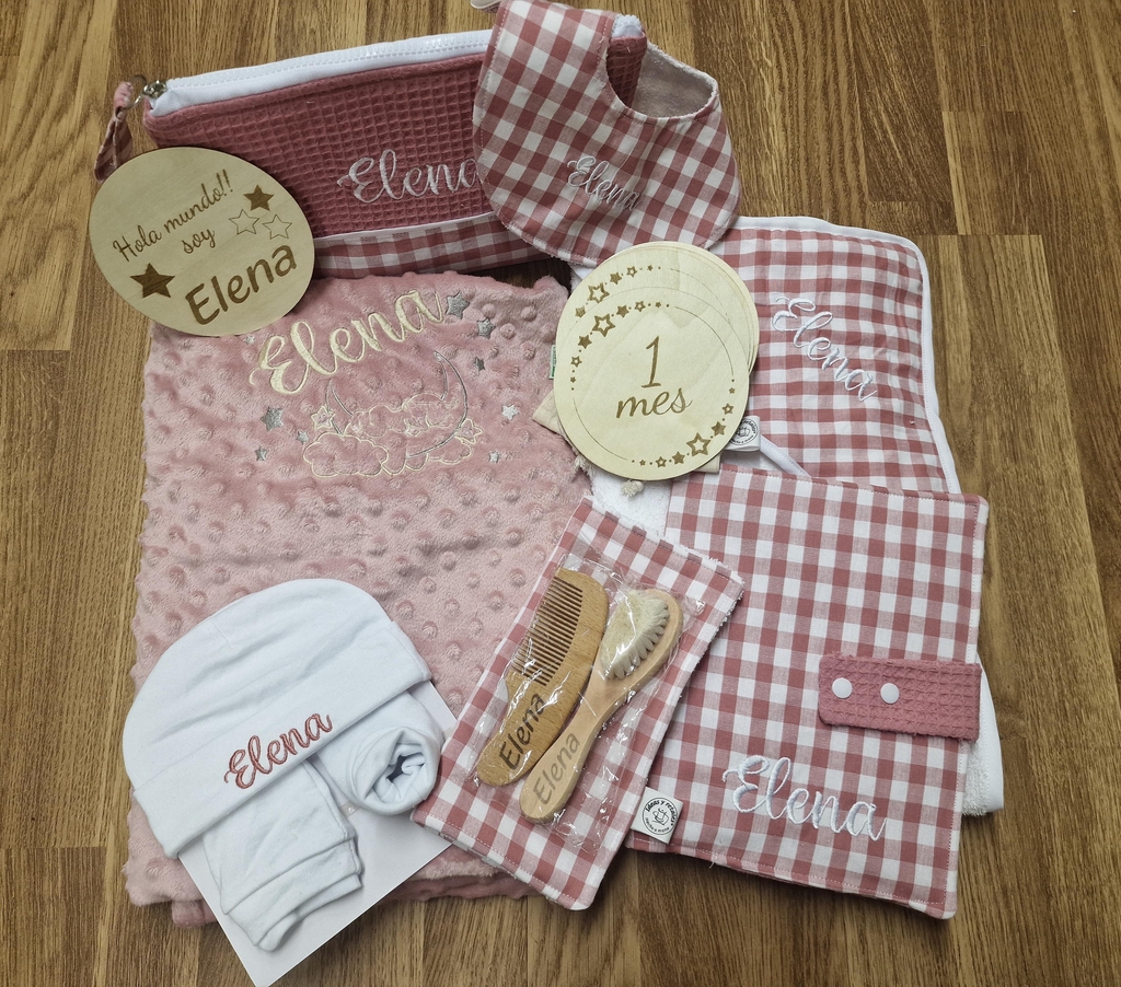 Regalos personalizados únicos, todo tipo de bordados en prendas, costura creativa y grabado láser en accesorios.