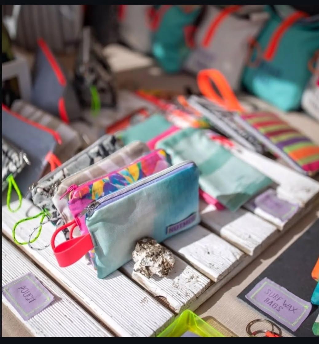 NUTMEG 
BAGS & CASES