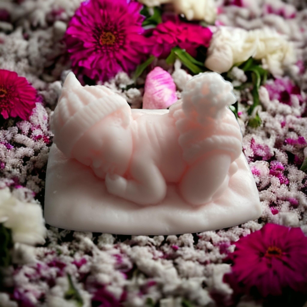 Add a little wax ornament to your gift box 