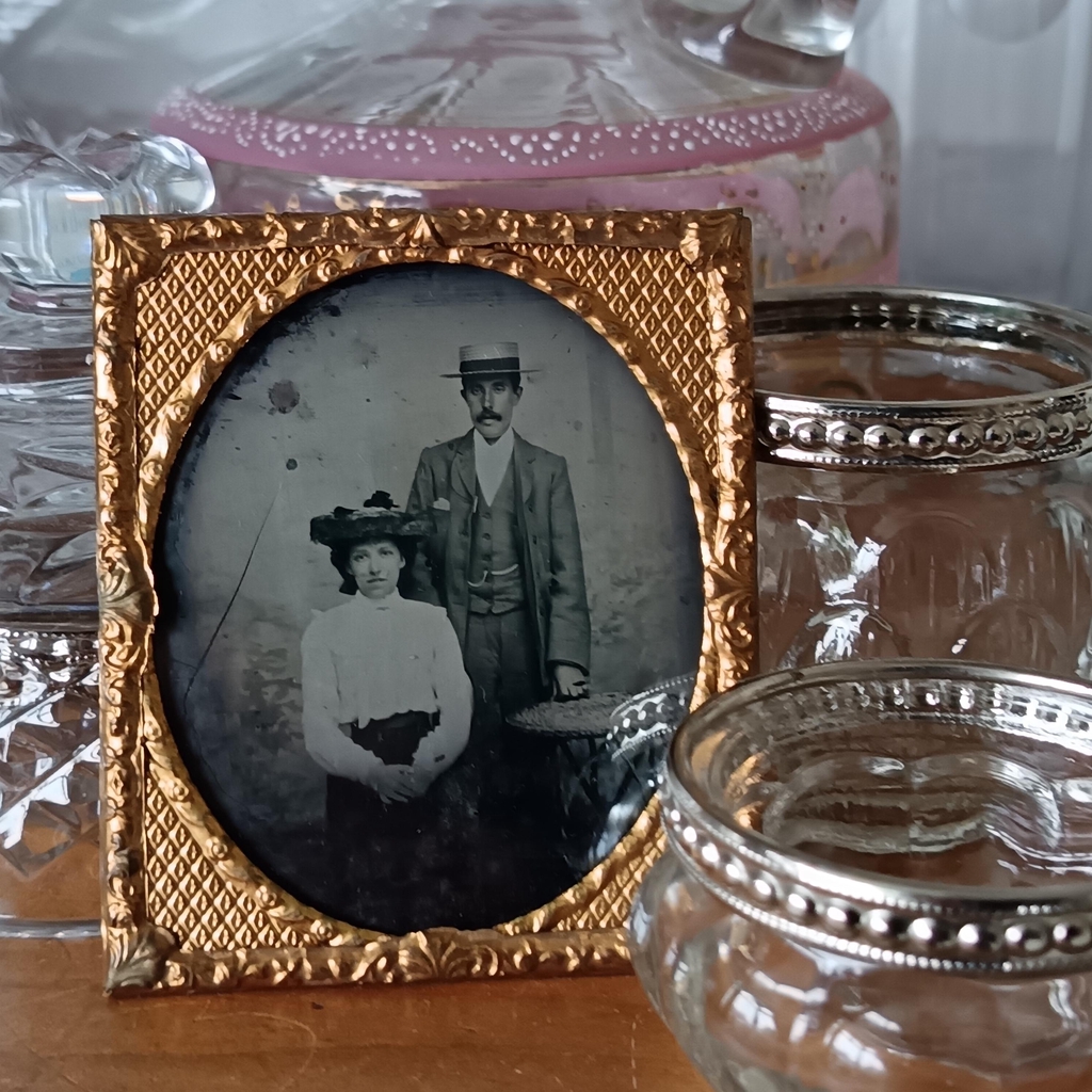 Tintype (Ferrotype) photos for sale 