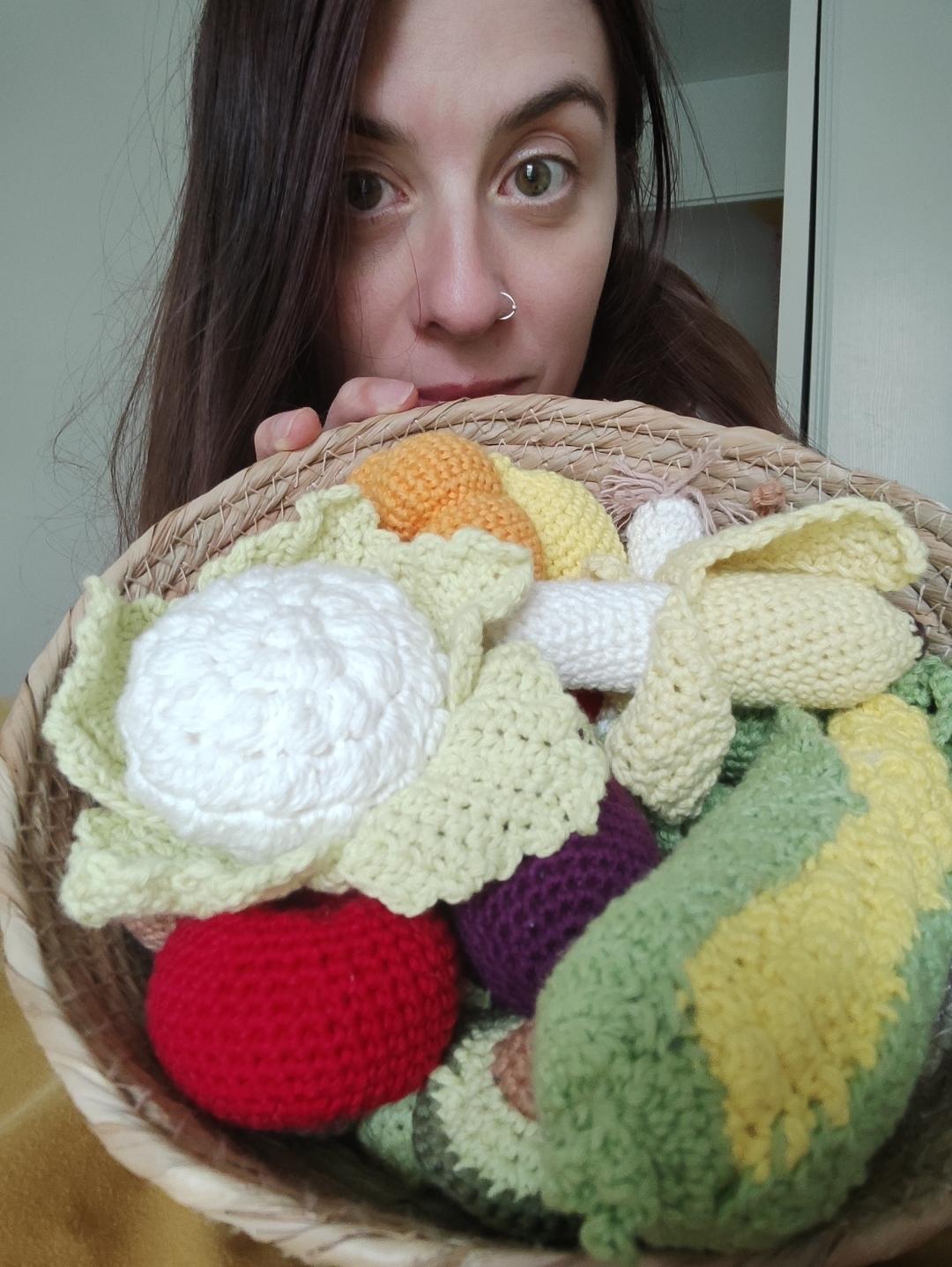 ma petite histoire

maman d'une petite fille, c'est pendant les premiers mois de maman que j'ai eu l'envie d'apprendre le tricot pour confectionner pour ma fille, ensuite, j'ai appris à créer les attaches tétine, et pour finir le crochet.

c'est devenu une passion de créer et surtout pour les bébés que tout naturellement cela m'a parus évident de créer mon entreprise les pelotes de maman. j'espère que mes créations vous plairont, et je vous remercie pour votre confiance.

LAPIN

