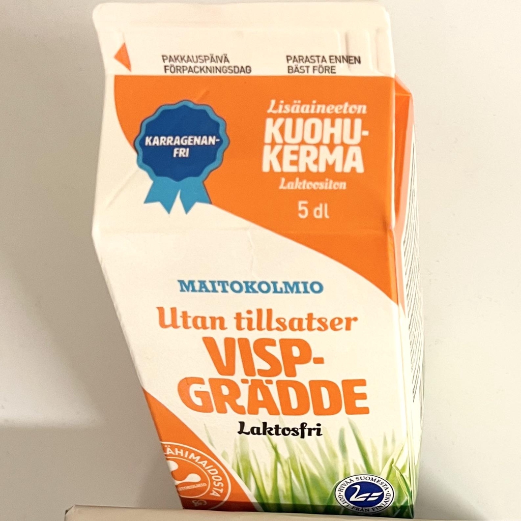 Maitokolmion lisääaineton kermaa