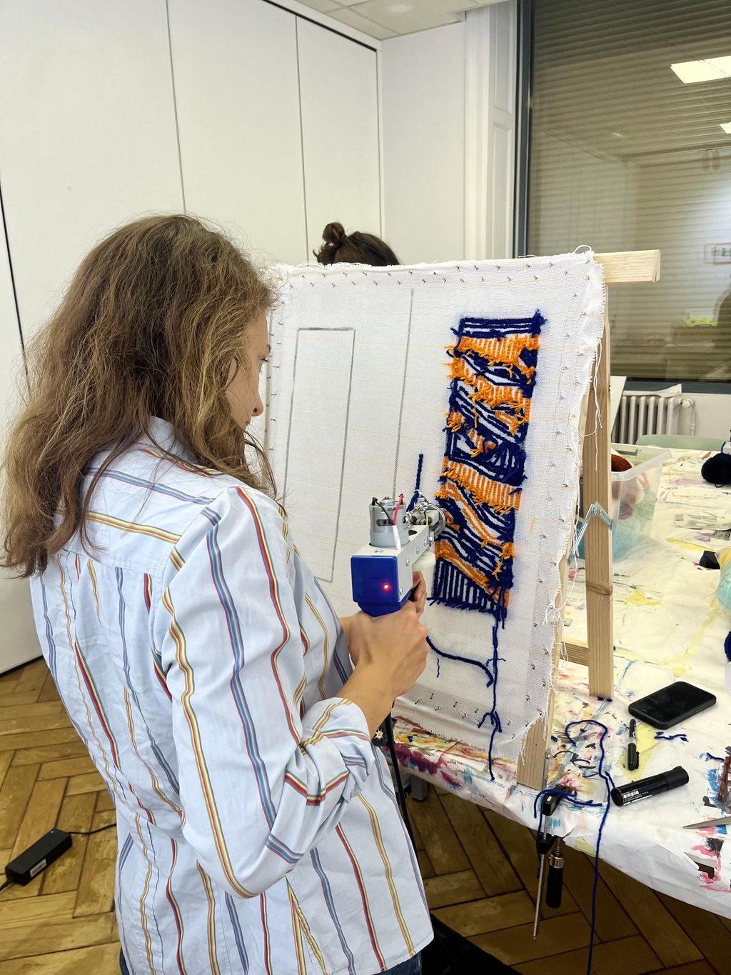 Atelier tufting Strasbourg, atelier créatif artisanat Strasbourg