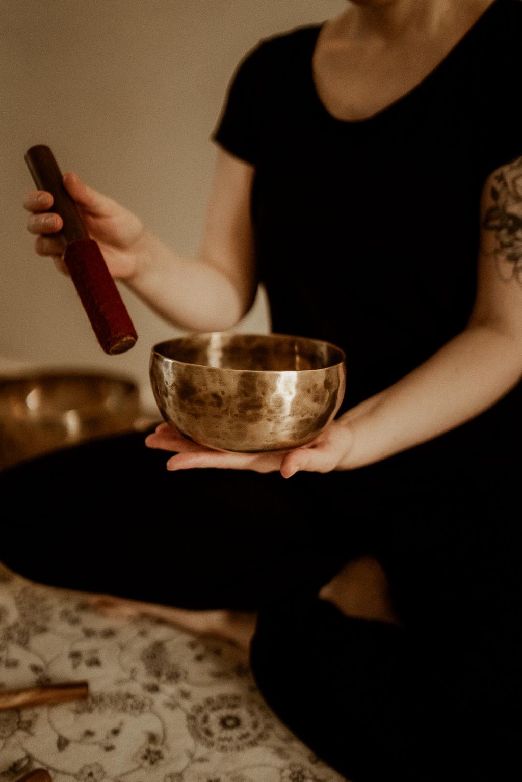 Laadukasta Ihonhoitoa Ekopharma Luonnonkosmetiikalla | Ainutlaatuiset Äänimaljat, Voimakivet ja Korut | Jalkojenhoitotuotteet | Tutustu Verkkokauppaamme!