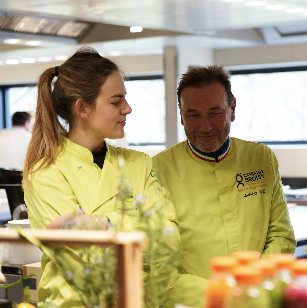 Mathilde PETRONE, Primeur à Avignon accompagnée de Jean-Luc Botti MOF Primeur / 