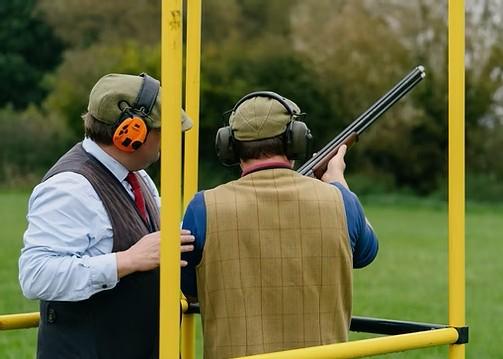 Clay pigeon shooting in the Cotswolds.
Countryside shooting adventure.
Clay shooting experiences.