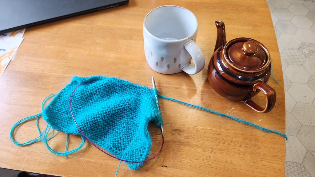 Amanda McCartney knitting tutor Shetland