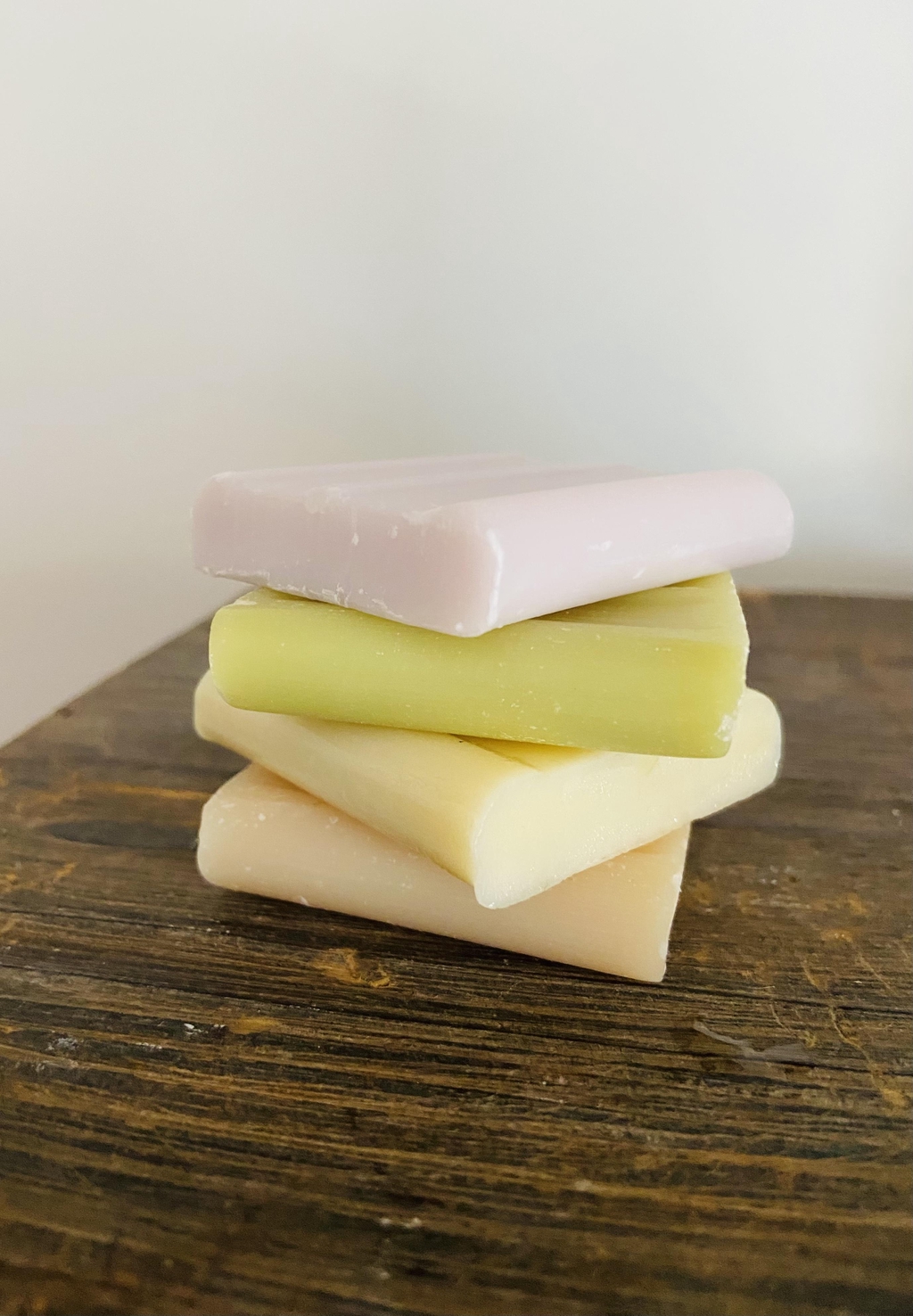 Savon Mini 25g Rampal Latour, lavendin, rose de grasse, savon de marseille vert et blanc.