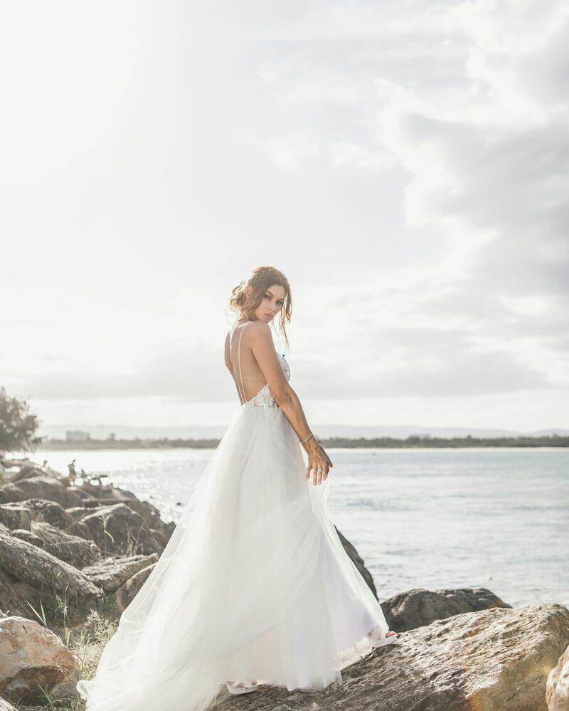 Robes de mariée semi-sur-mesure à Fréjus
