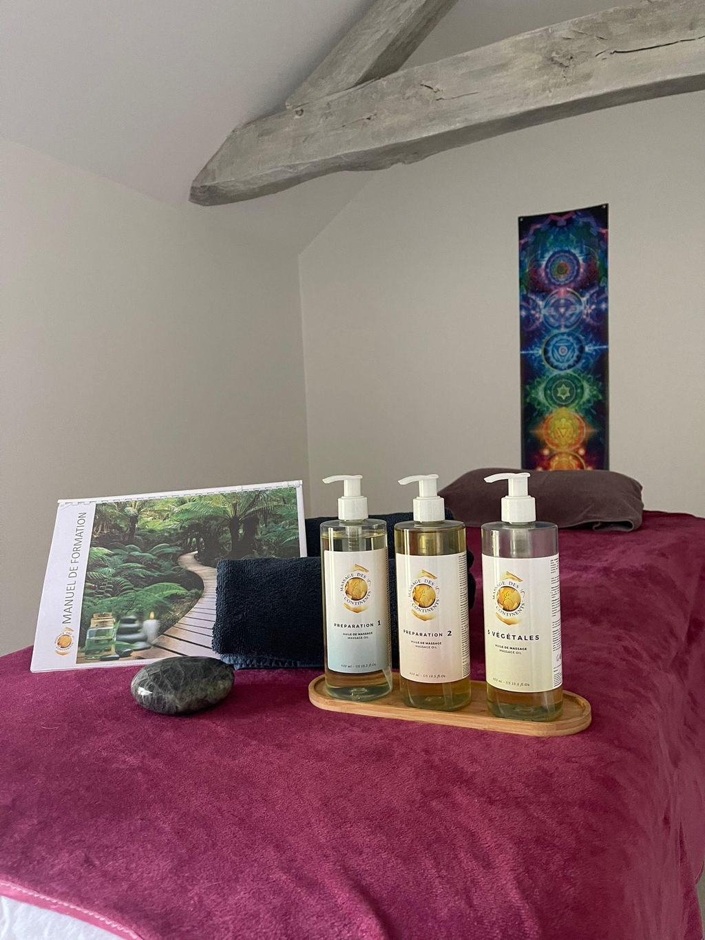 Formations bien-être à Belleville-sur-Loire : formation au Massage des 5 Continents et initiation au soin énergétique LaHoChi. Apprendre les techniques de massage et de soins énergétiques dans le Cher (18), proche de la Nièvre, du Loiret et de l’Yonne.