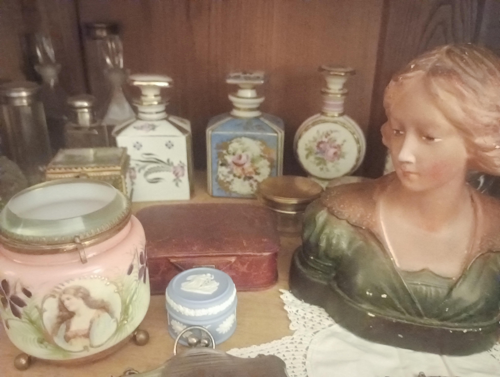 BIJOUX - ANTIQUITÉS - VINTAGE 